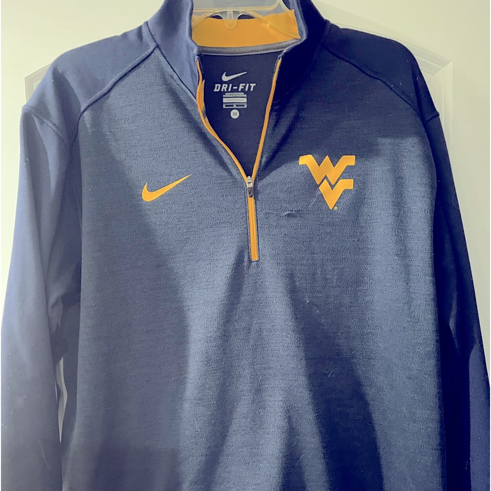 Men’s WVU pullover. Size medium